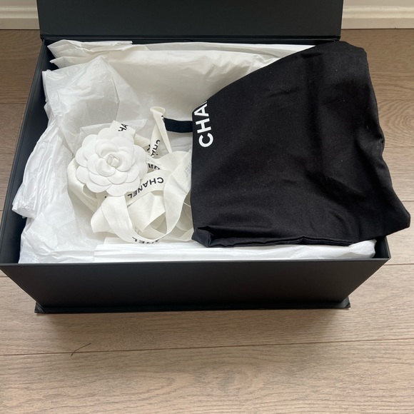 ***SOLD***Chanel 19 bag - Picture 14 of 15